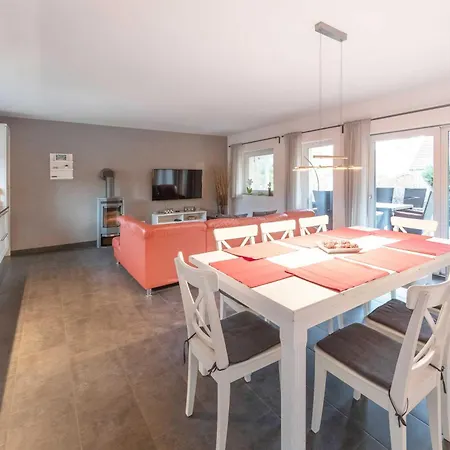Daniela Mit Terrasse Und Garten Holiday home *