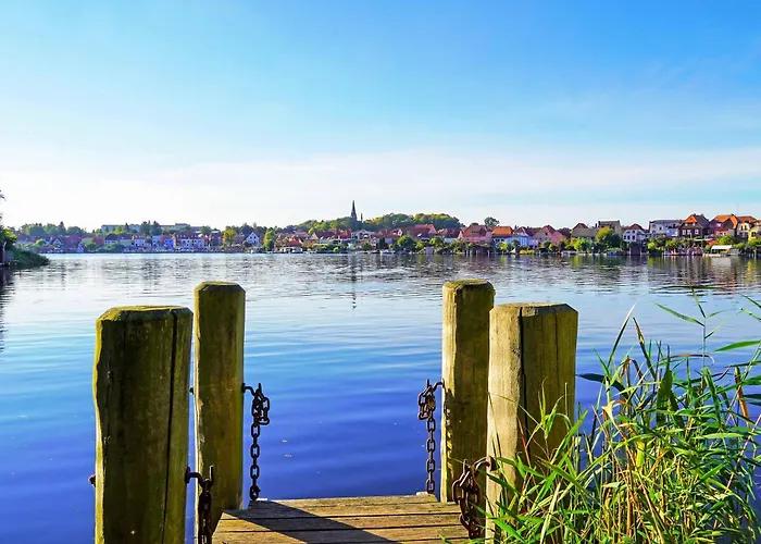 Daniela Mit Terrasse Und Garten *
