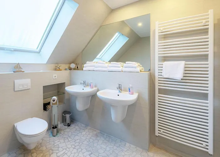 Daniela Mit Terrasse Und Garten Silz