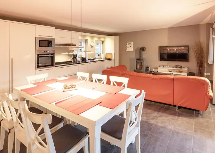 Daniela Mit Terrasse Und Garten *